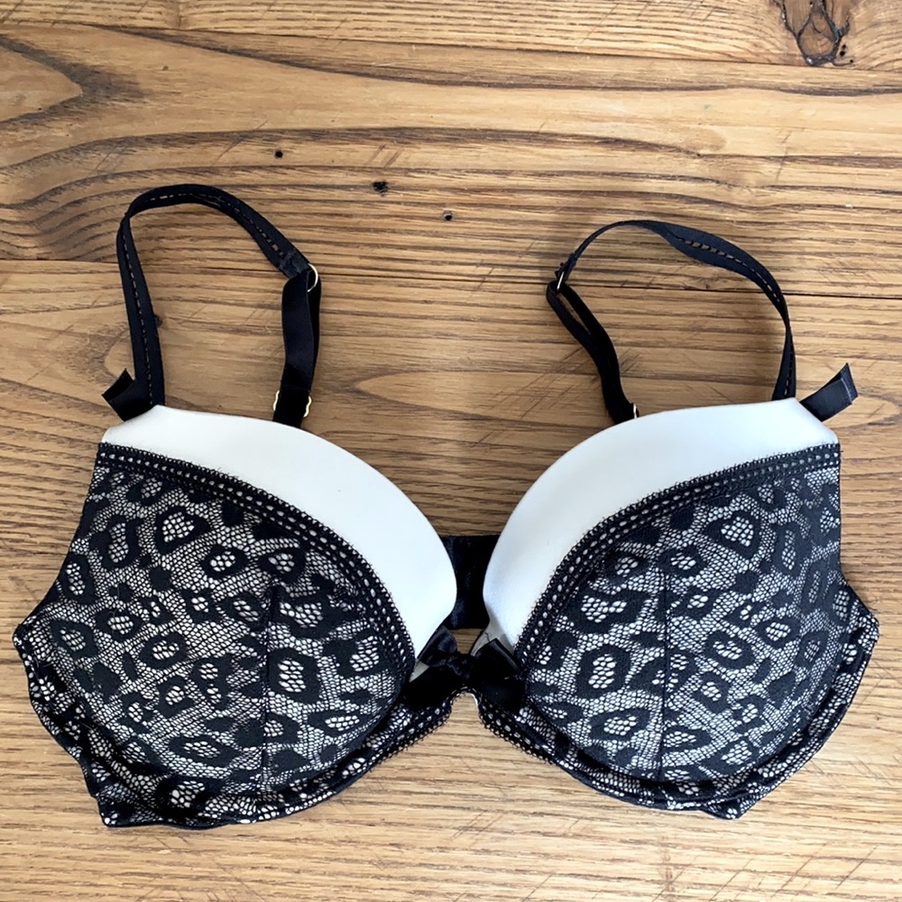 Very Sexy plunge bra